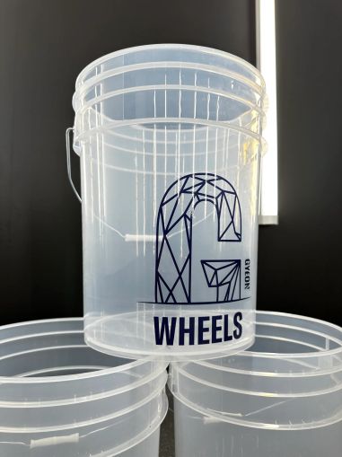 GYEON Empty Bucket + Grit Guard - Wash, Rinse, Wheels