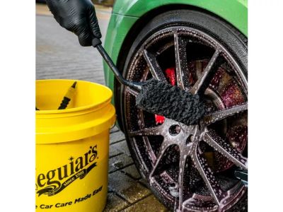 Meguiar's Supreme Angled Wheel Brush