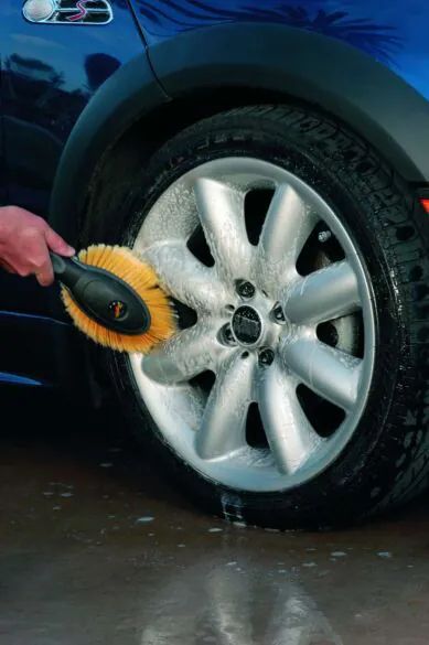 Meguiar's Versa Angle Wheel Face Brush